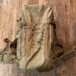 Arc’teryx LEAF Khard 45